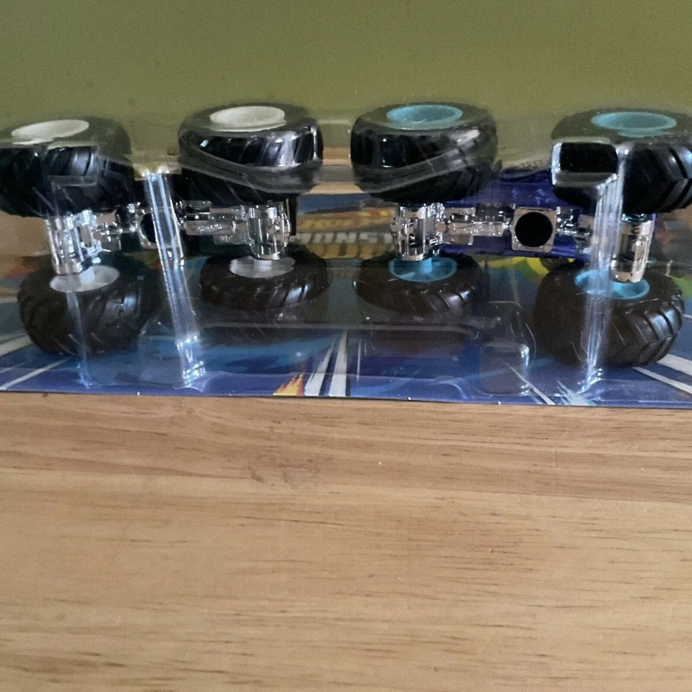 Mattel Hot Wheels‎ Monster Trucks Demolition Doubles, Totaled And Crate Danger